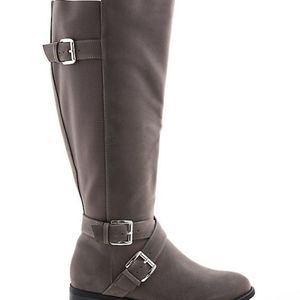 Torrid boots